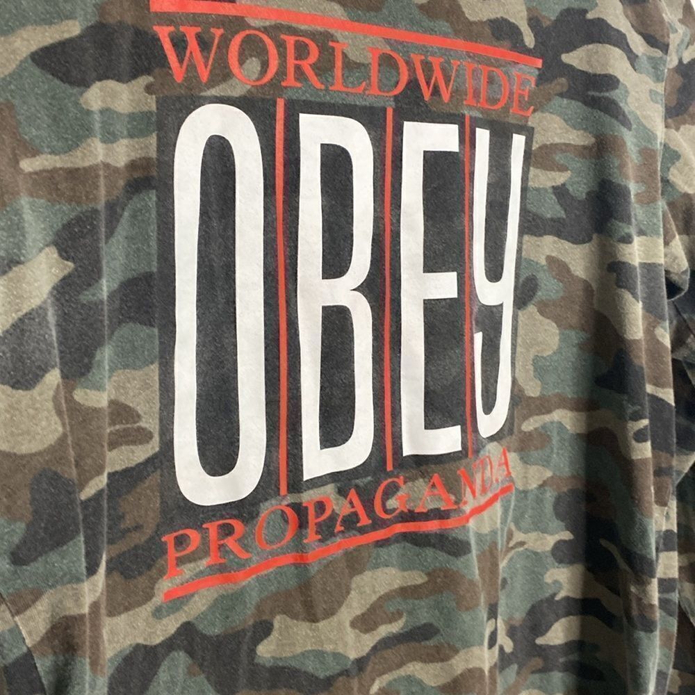 OBEY Men’s Camo Long Sleeves T Shirt Size L in very condition. - Picture 2 of 5